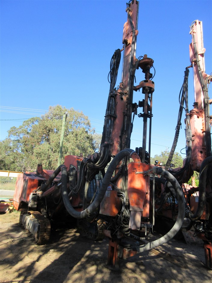 Quantity of 50 1800mm Star Pickets(Unused),