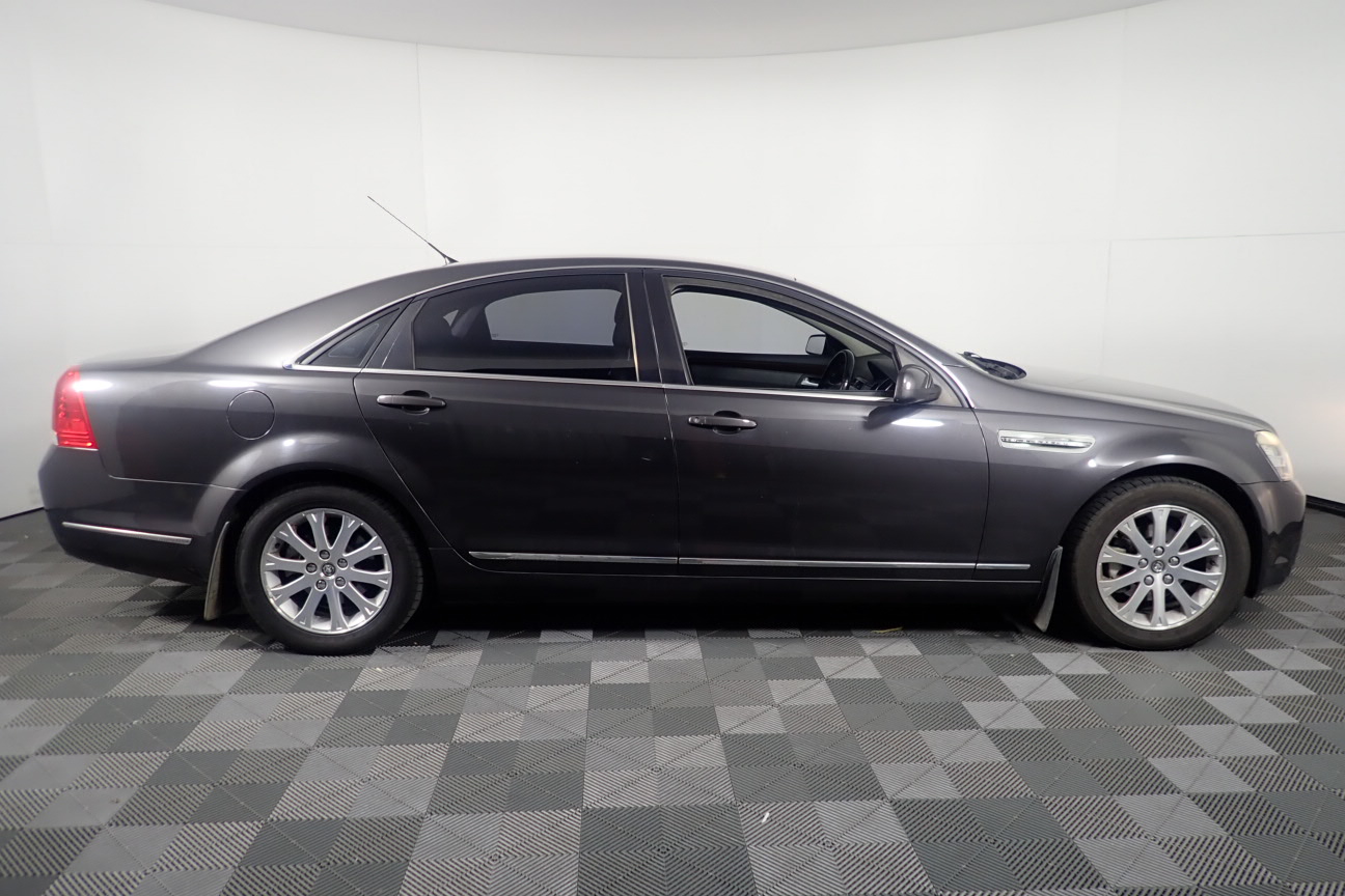 CLOSING DOWN SALE: 10" Carplay