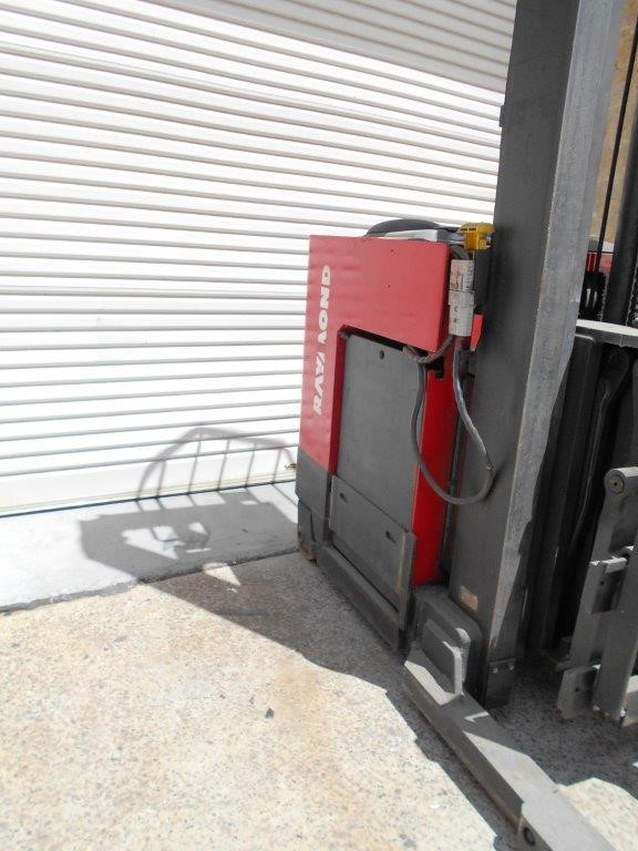 Bulk items, gold diamonds, silver coins