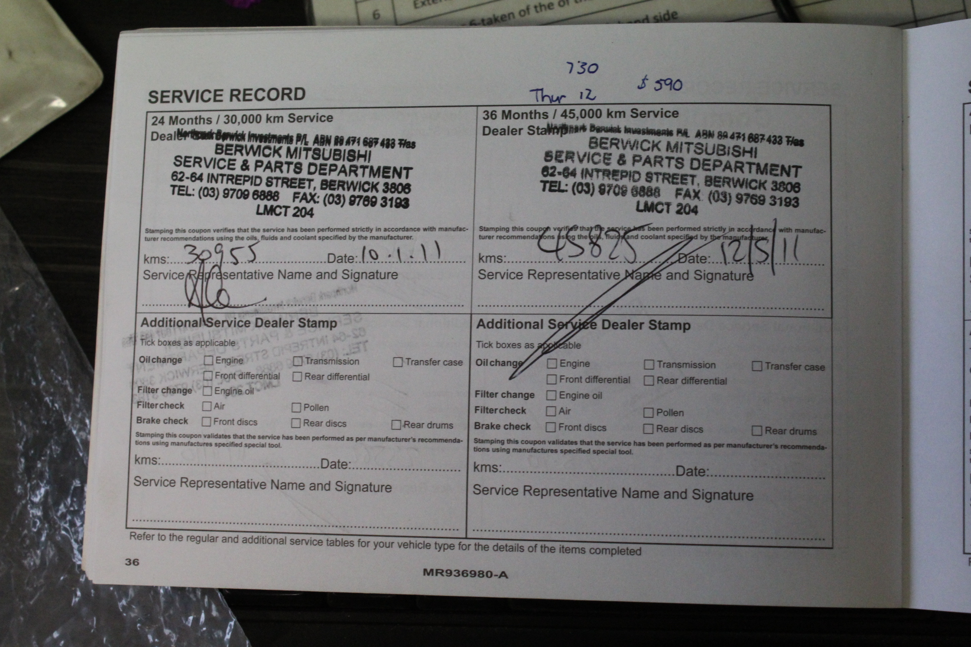 2 Carat round 2 white diamond each CVD Uncertified