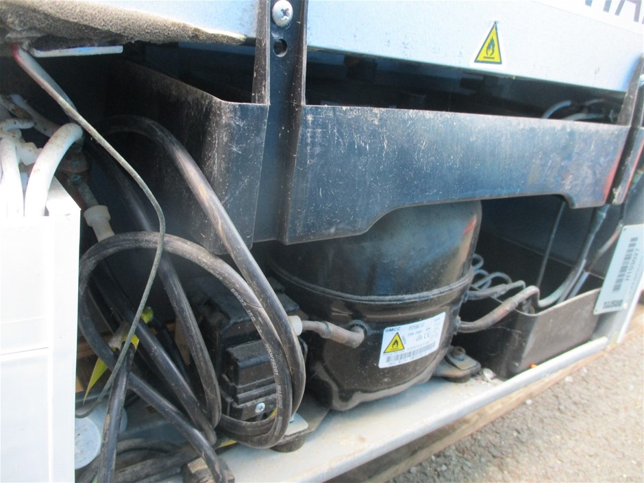 Unused 2026 Skid Steer Pallet Fork