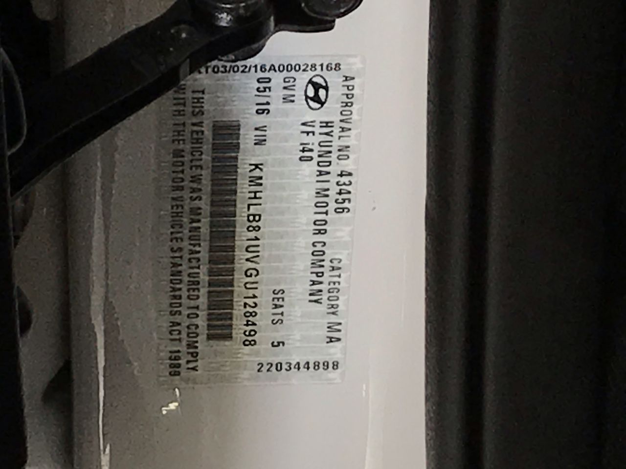 DeWALT 18V 2.0Ah Li-ion XR Compact 3 x 360° Green Beam Multiline Laser Comb