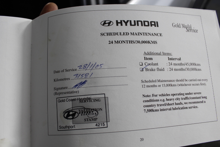 DeWALT 18V Li-Ion XR Cordless Brushless Compact Chainsaw - Skin Only. NB: M