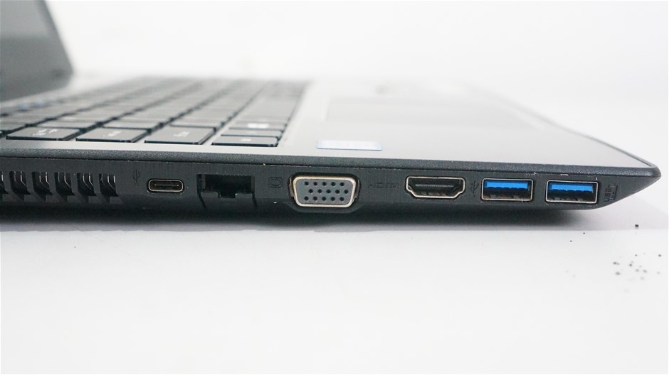 <p>LENOVO THINKSTATION P330 30C8S04H00</p>