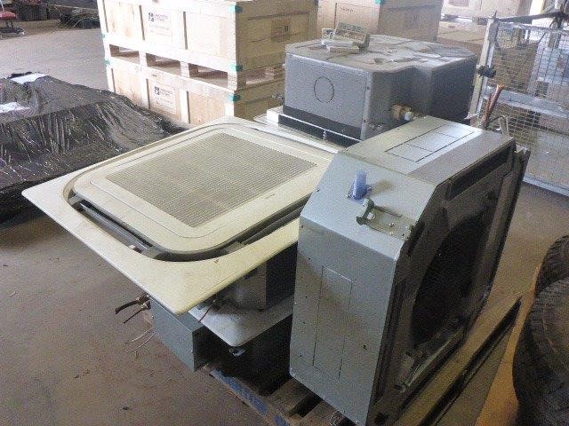 <p>Heavy Duty Portable Evaporative Air Cooler(Unused)</p>