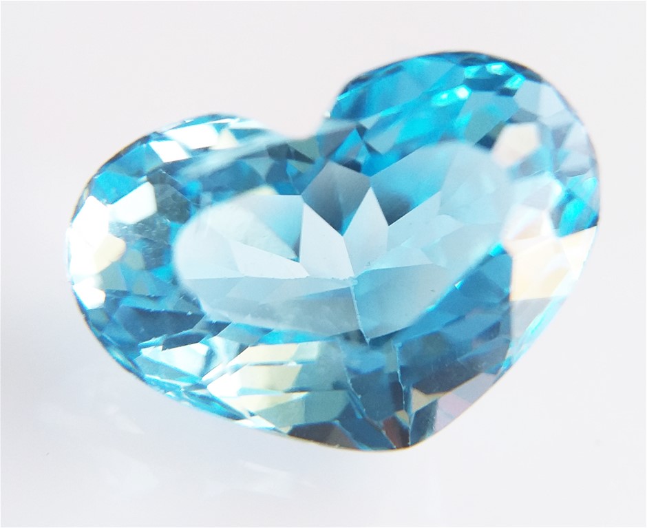 0.06 Carat round 4 diamond