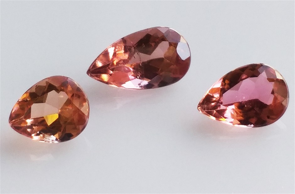 0.12 carat white round 4 diamond