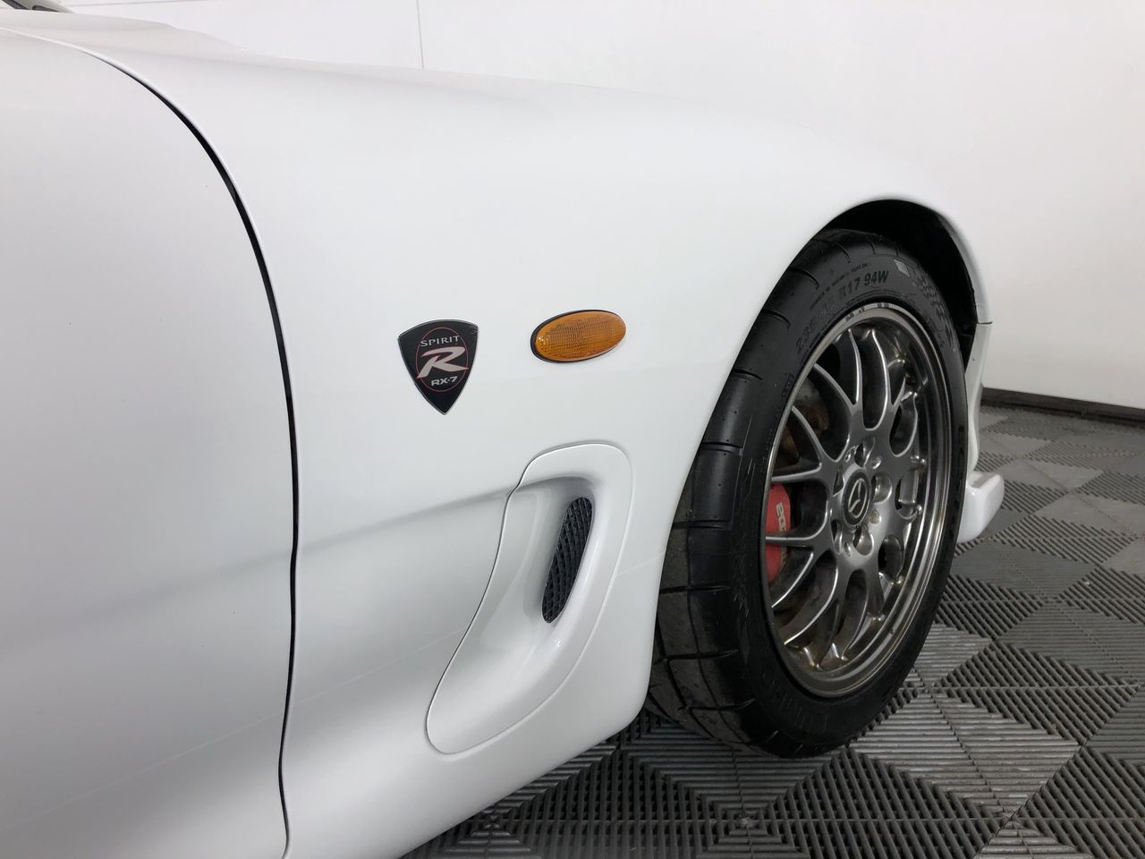 The NEW XC Ford Cobra Colour ``SILVER STUNNER`` 43mm COIN