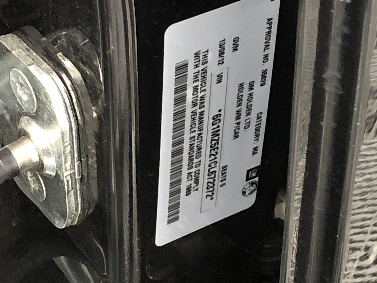 DeWALT 12V-18V Multi-Voltage Battery Charger. NB: Not in Original Box.
