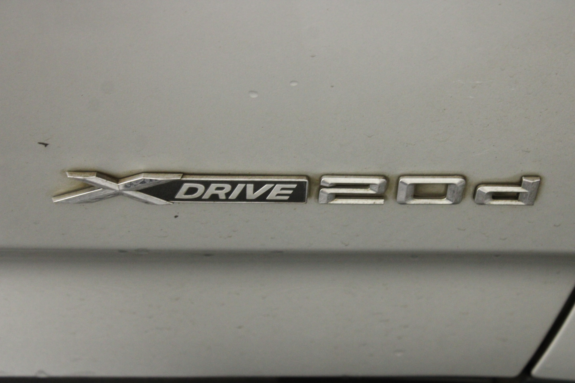 3 x DeWALT 24mm Bi-Metal Hole Saws.