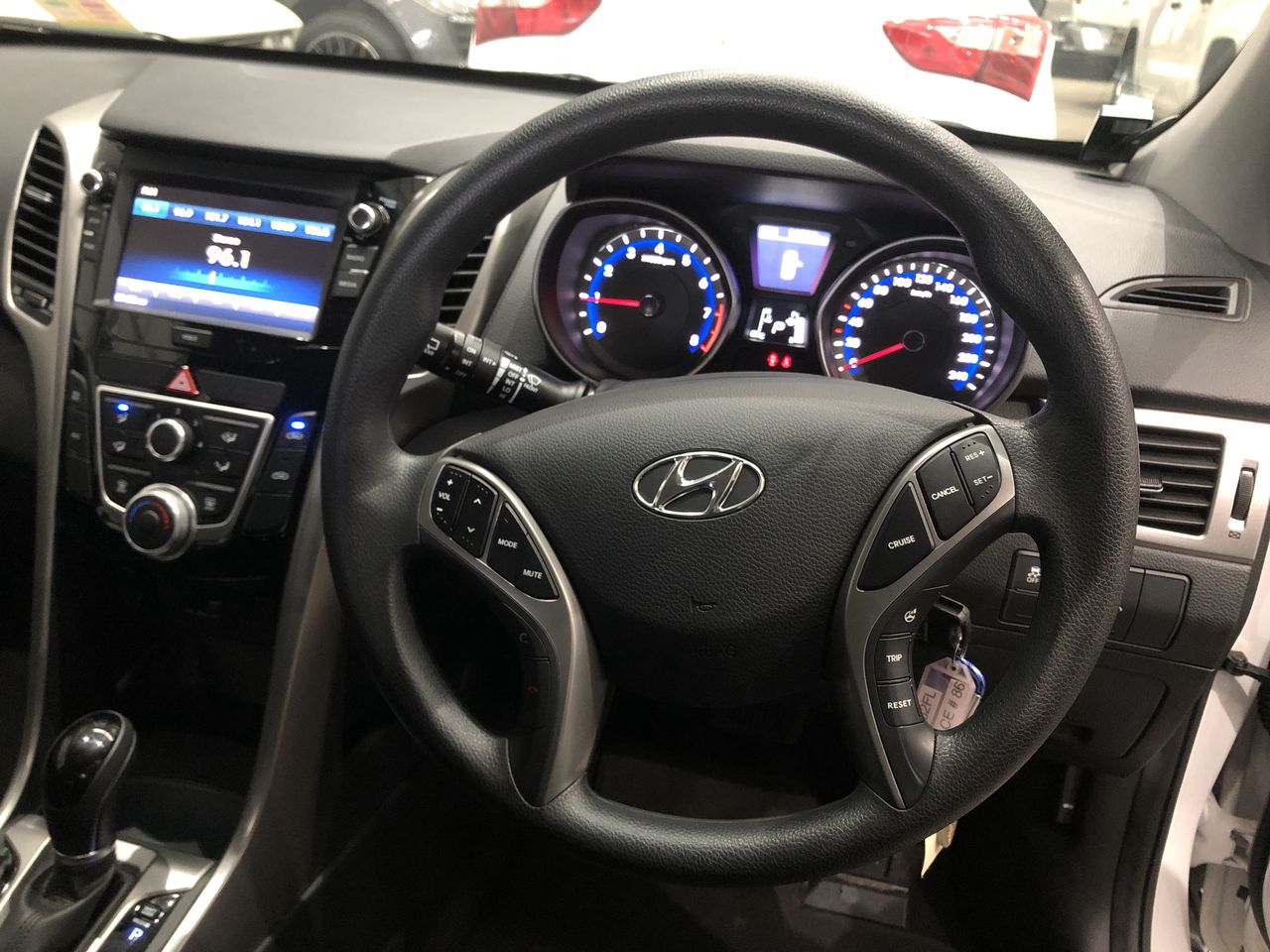 2011 Mazda 3 Neo Petrol 300F HATCHBACK 108kw 5sp Auto