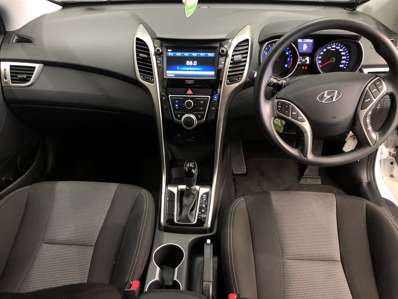 <p>Honda CZF  Petrol</p>