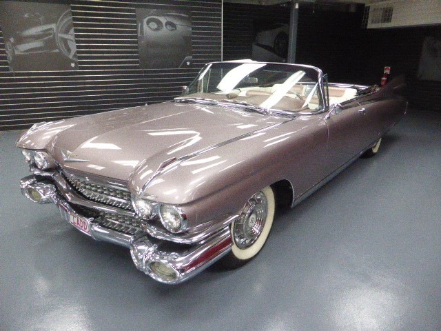 1959 Cadillac Coupe Deville RWD Automatic Convertible