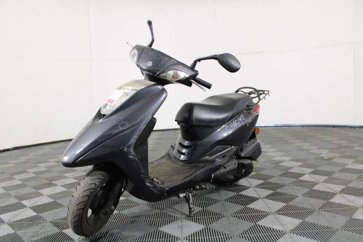 2012 Yamaha Vity XC125 (WOVR-Repairable Write-off)