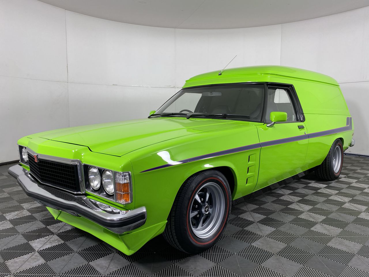 1977 Holden HZ Sandman Manual Van V8 4 Speed Genuine Sandman Auction