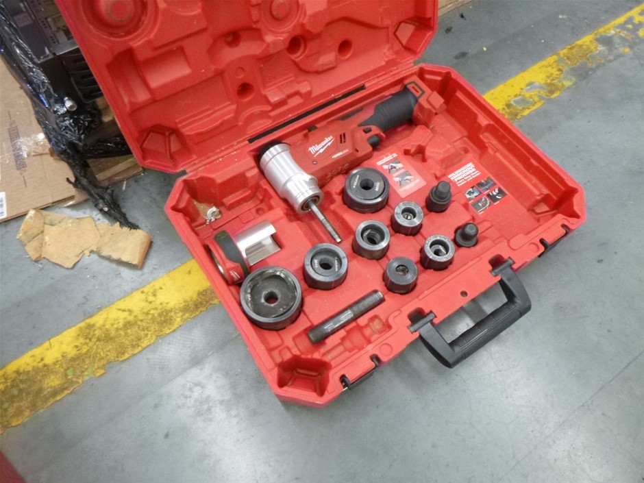 Milwaukee m18 HKP Hyrdraulic Knockout Punch Auction (00679018576) Grays Australia