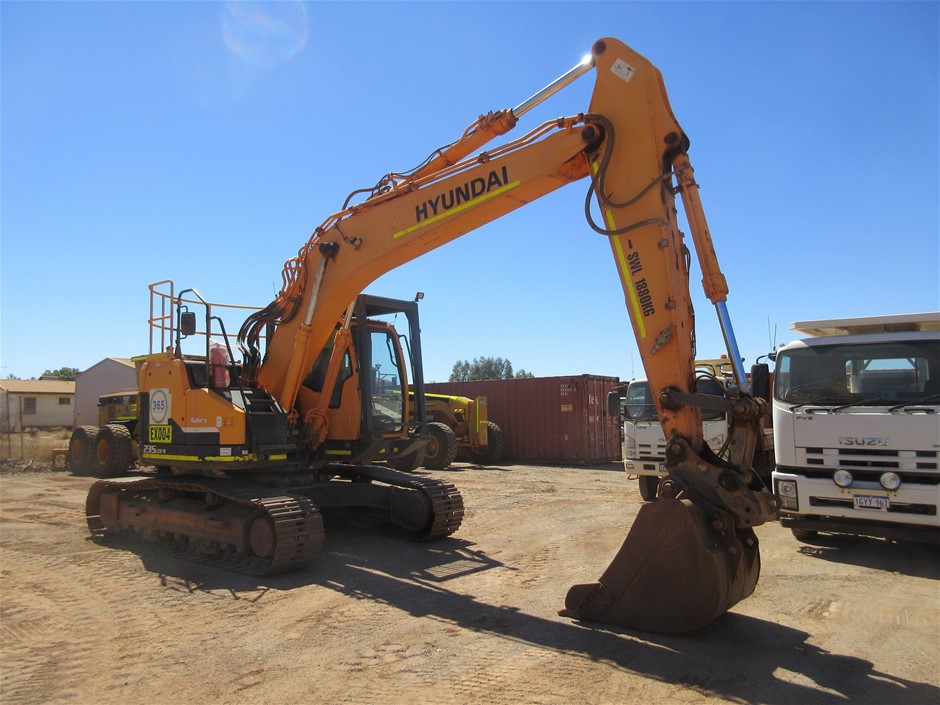 Hyundai 235 LCR9 Excavator Auction (00029018523) Grays Australia