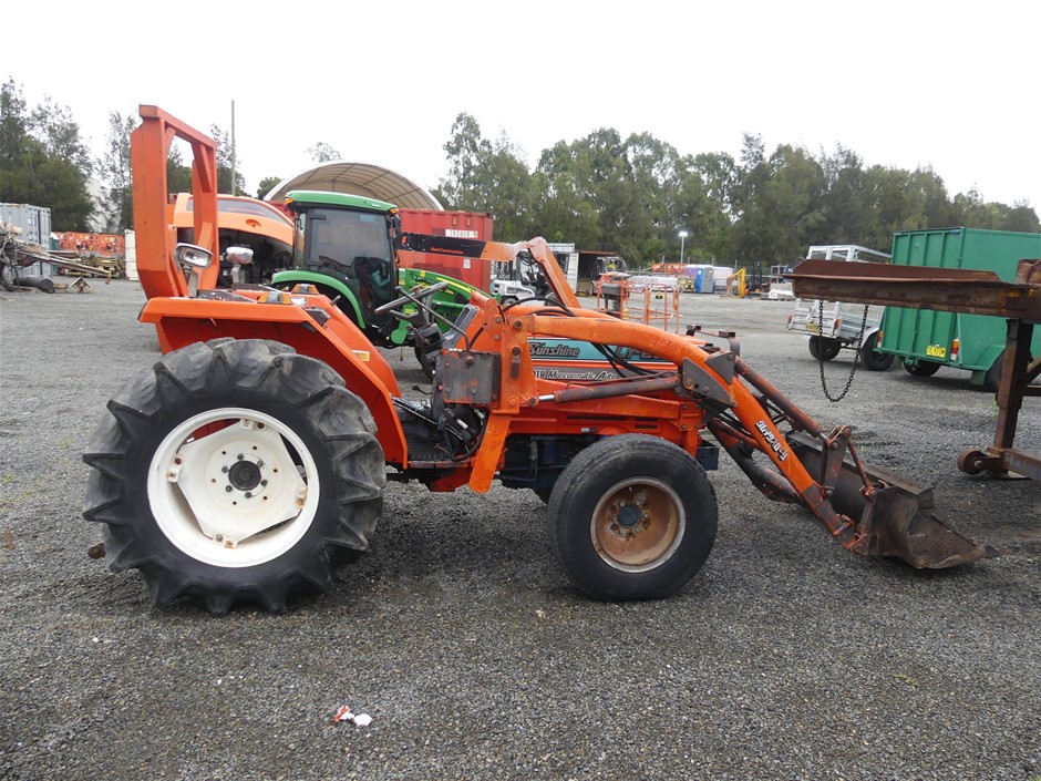Kubota Sunshine L1285 Tractor Auction (00085041617) Grays Australia