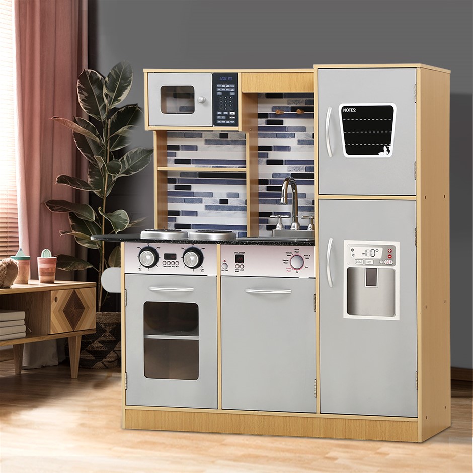 toy kitchens & play food