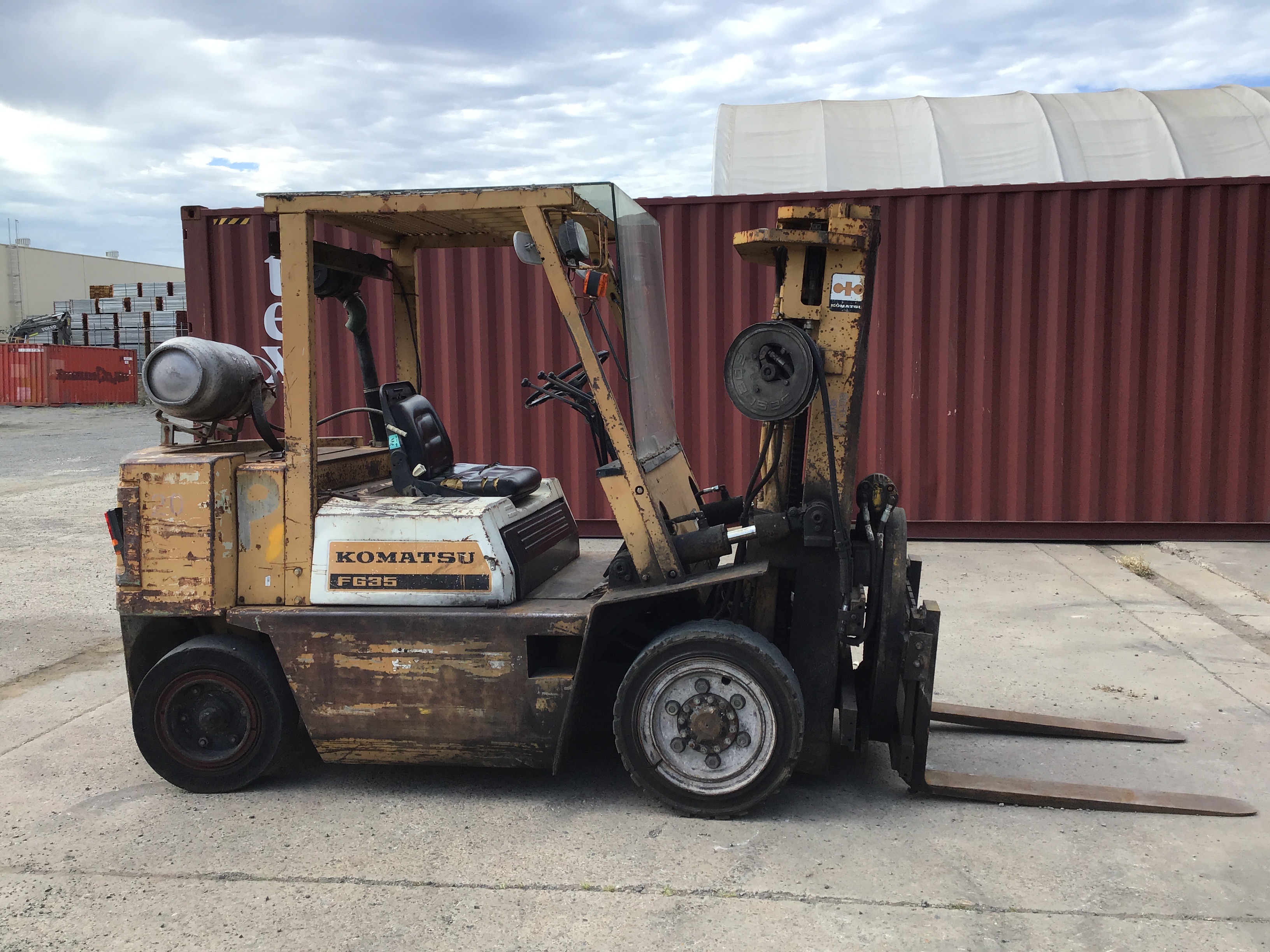 Komatsu FG354 Counterbalance Forklift Auction (00135043491) Grays