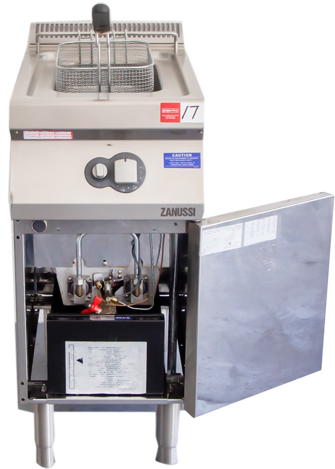 ZANUSSI GAS STAINLESS STEEL SINGLE PAN DEEP FRYER Auction (00175043722