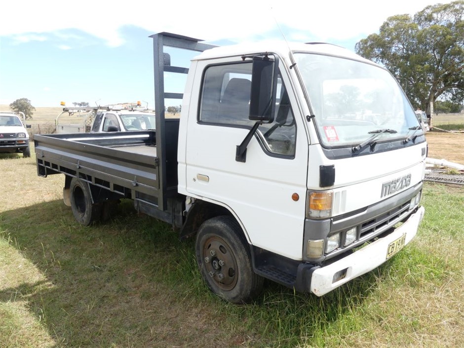 1998 Mazda T4000 Tray Body Truck Auction (0013-5043840) | Grays Australia