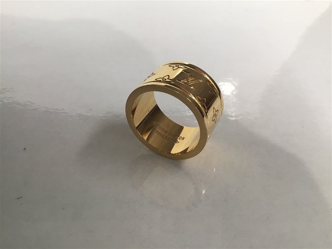 Authentic Louis Vuitton Stylish Rings LV 18K-Gold Filled DIY
