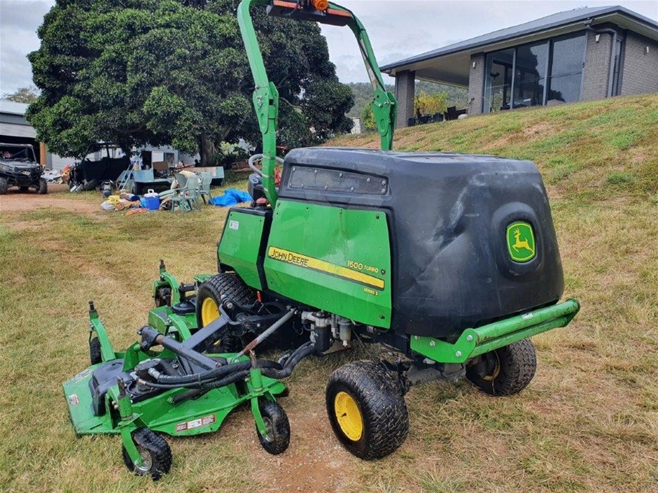 2012 John Deere 1600T Wide Area Mower