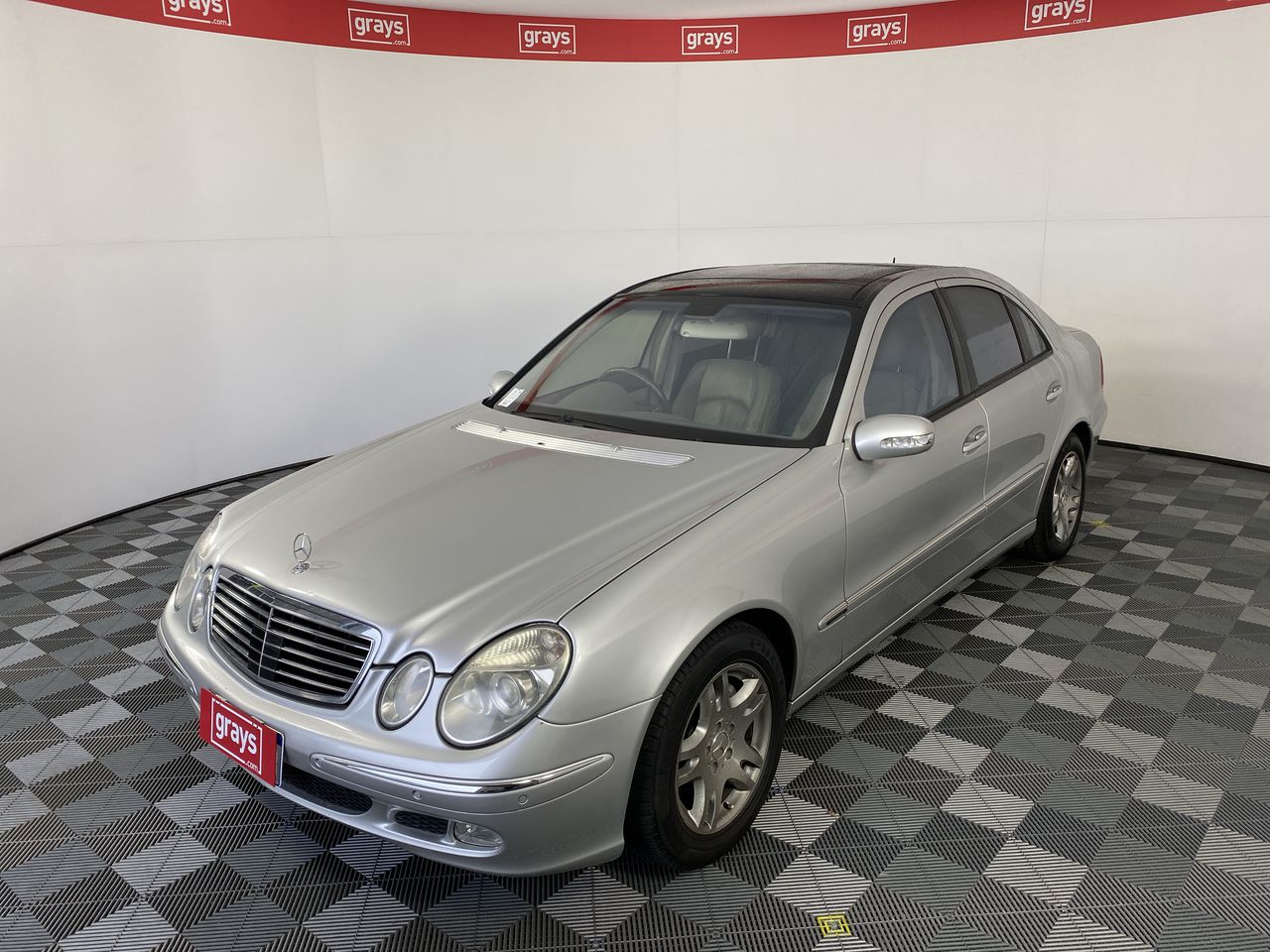 2004 Mercedes Benz E320 Elegance W211 Automatic Sedan Auction (0001 ...