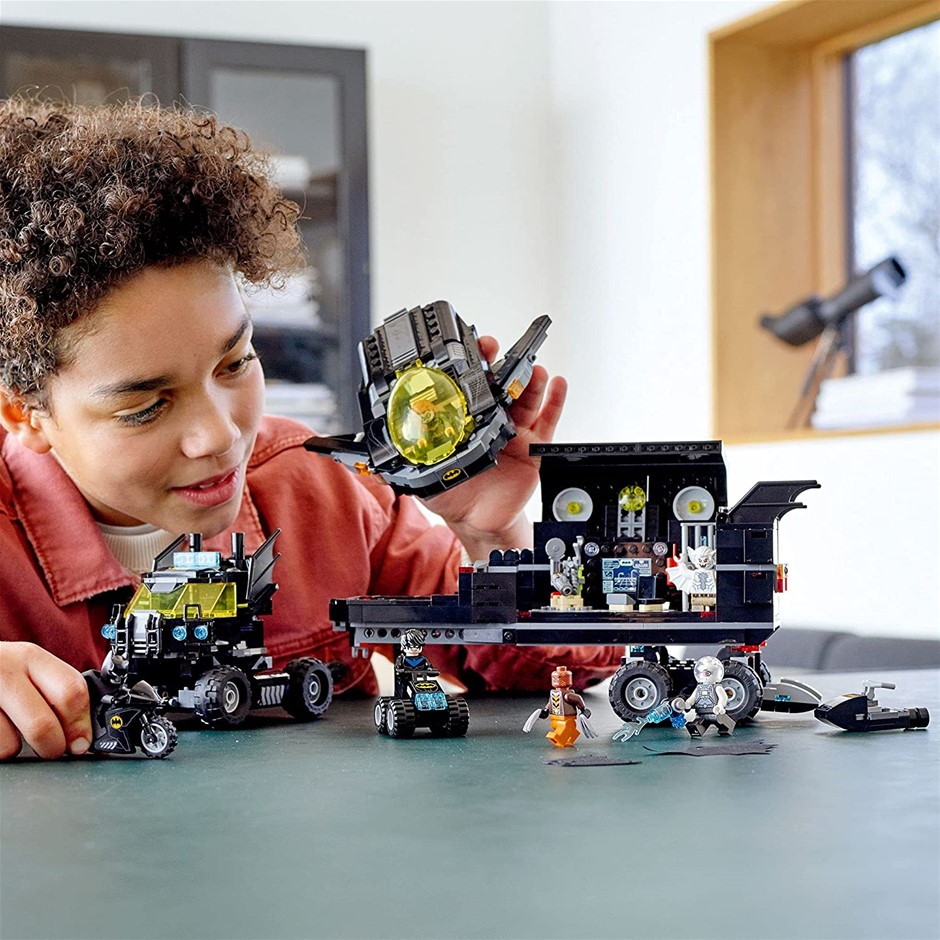 mobile bat base lego set