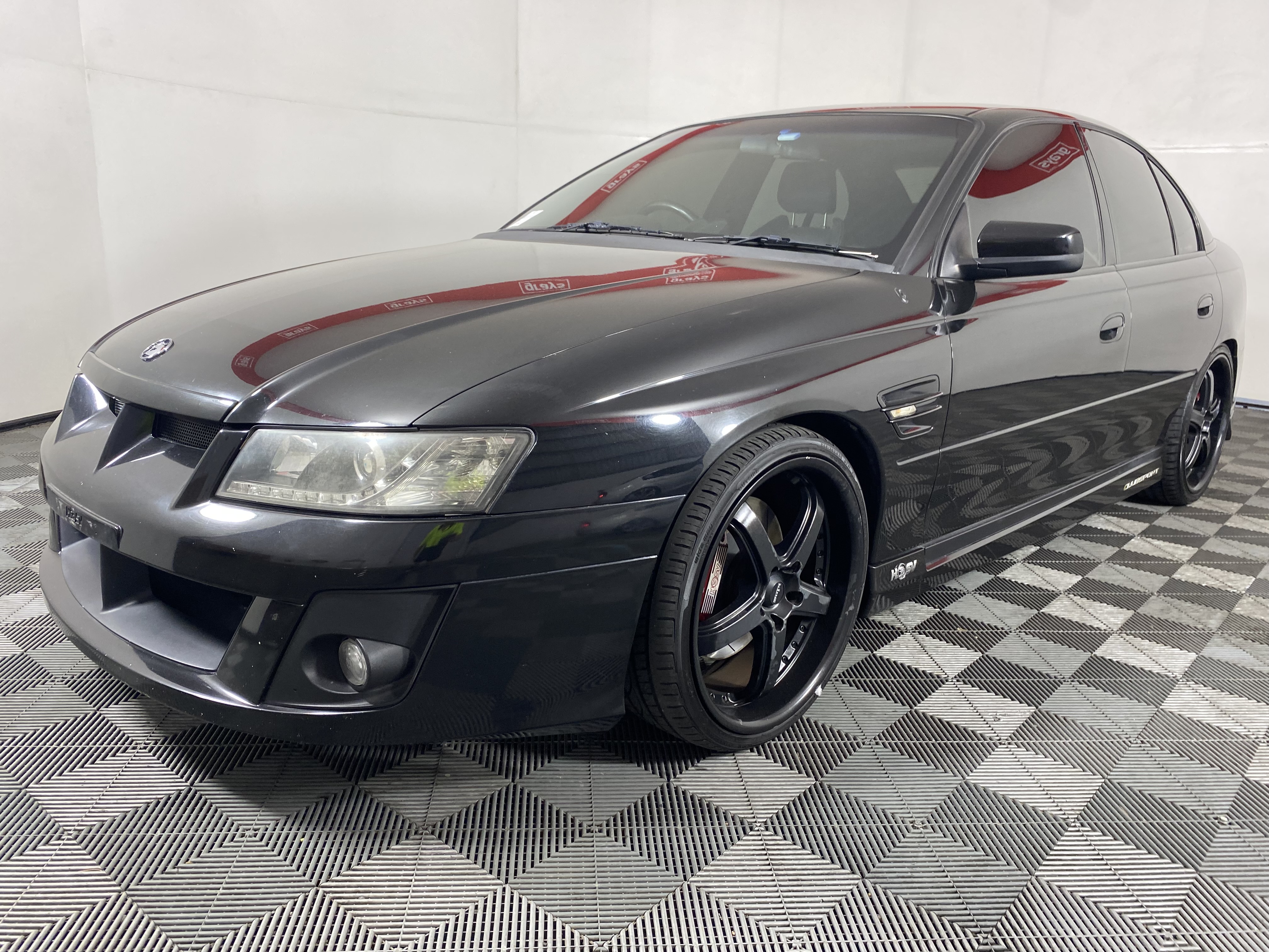 05 Vz Hsv Clubsport R8 Automatic Sedan Auction 0001 Grays Australia