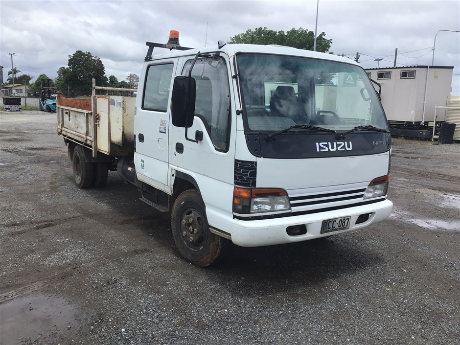 2001 Isuzu NPR (4x2) Crane Tipper Truck