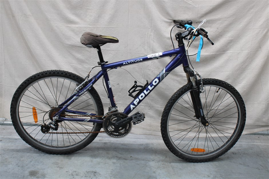 Apollo 7005 aluminium mountain bike on sale