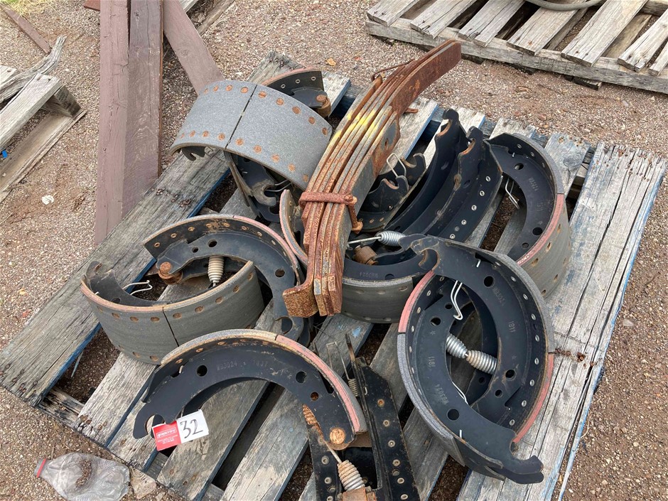 Bulk Qty Meritor Truck / Trailer Brake Shoes / Lining Auction (0034