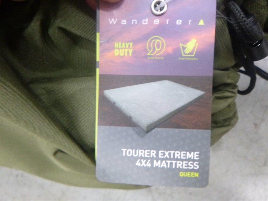 Wanderer self inflating outlet mattress queen