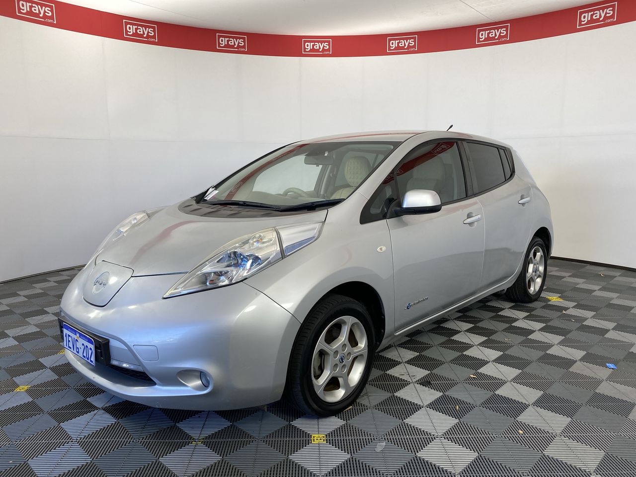 2014 nissan deals leaf for sale