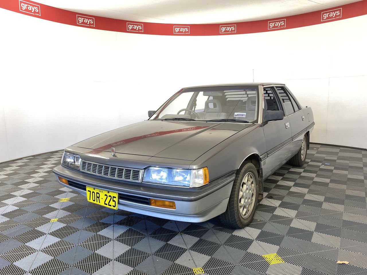 1989 Mitsubishi Magna Elite Automatic Sedan Auction (0001-70006305 