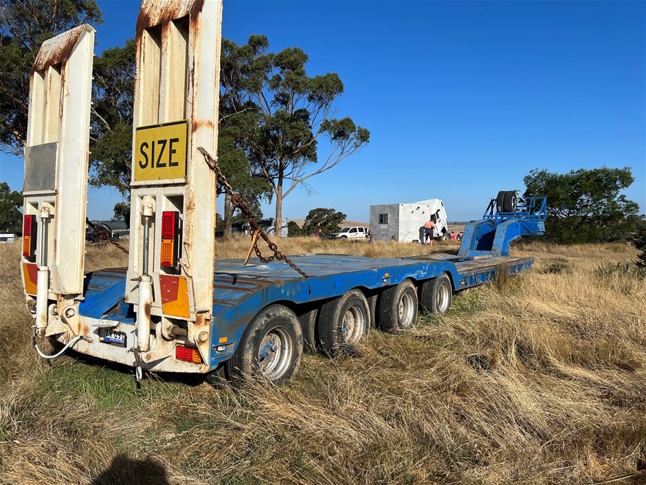 1982 Quad Axle Float, Trailer Auction (00283021550) Grays Australia