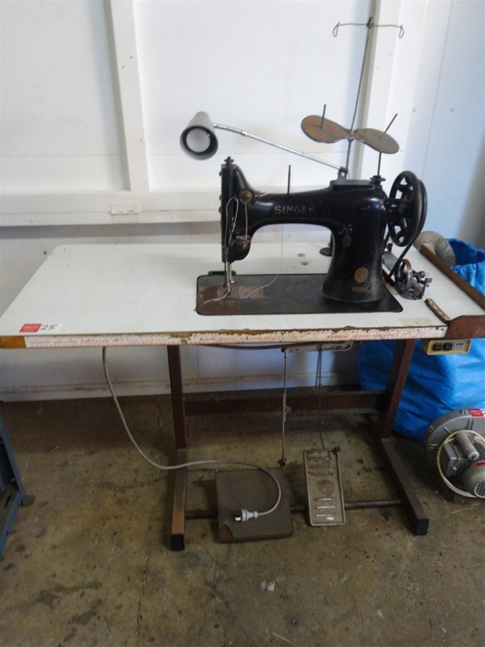 Industrial Sewing Machine, Singer model 132K6, single needle, foot pedal op Auction (0025