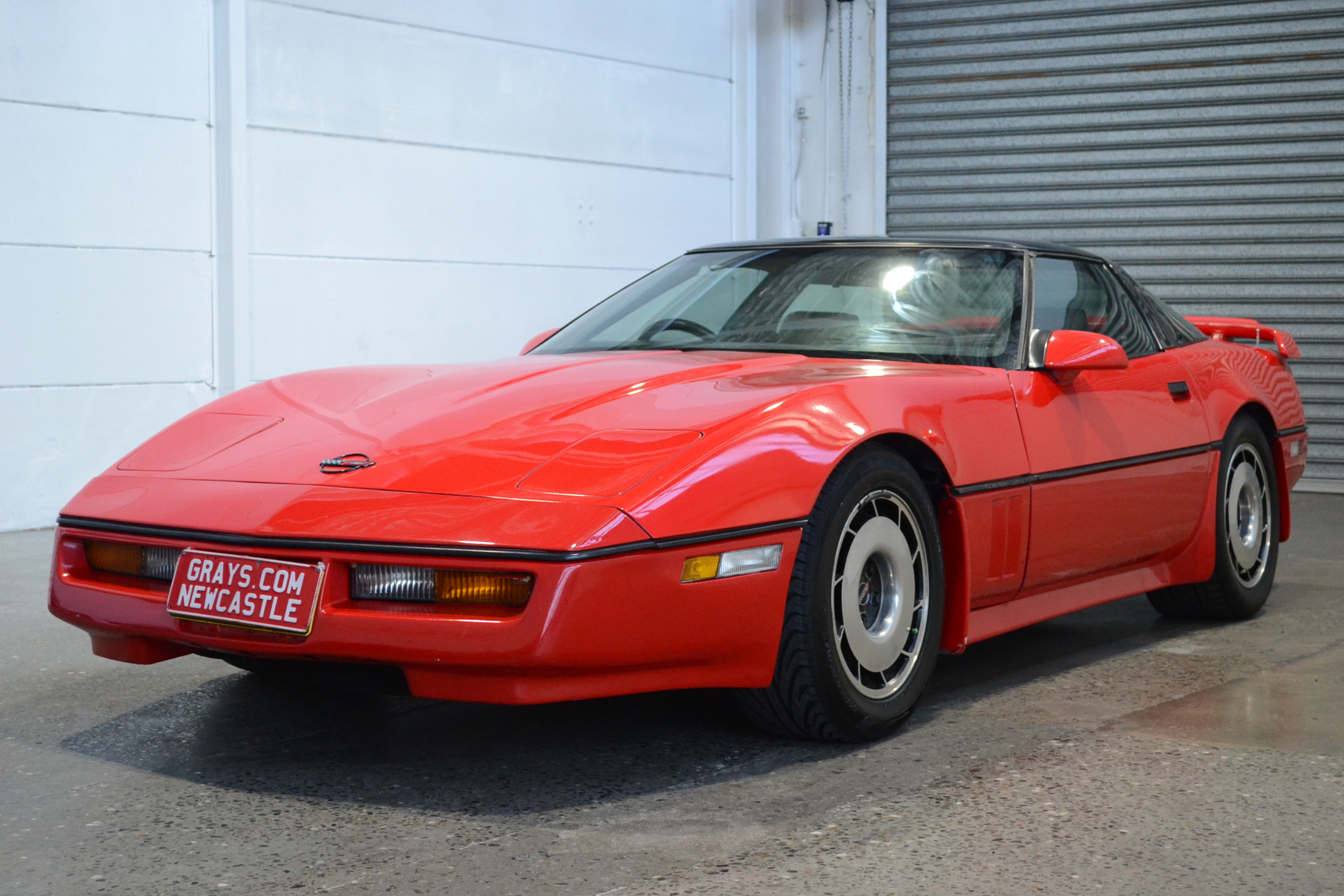 1984 Chevrolet Corvette Automatic 5.7L V8 Coupe Auction (0001