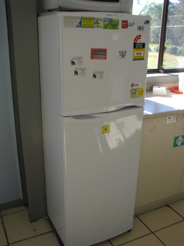 Refrigerator Lg Electrocool White 2 Door Fridge Freezer 234 Litre 240 Vo Auction 0260 5007215 Grays Australia