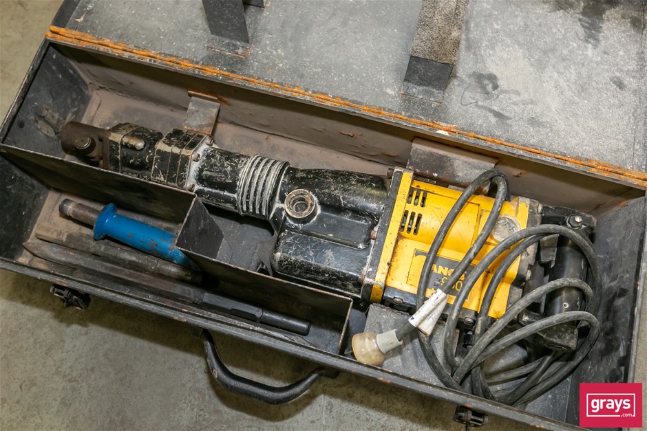 Kango 950X Electric Jack Hammer in Steel Case Auction (00165048834
