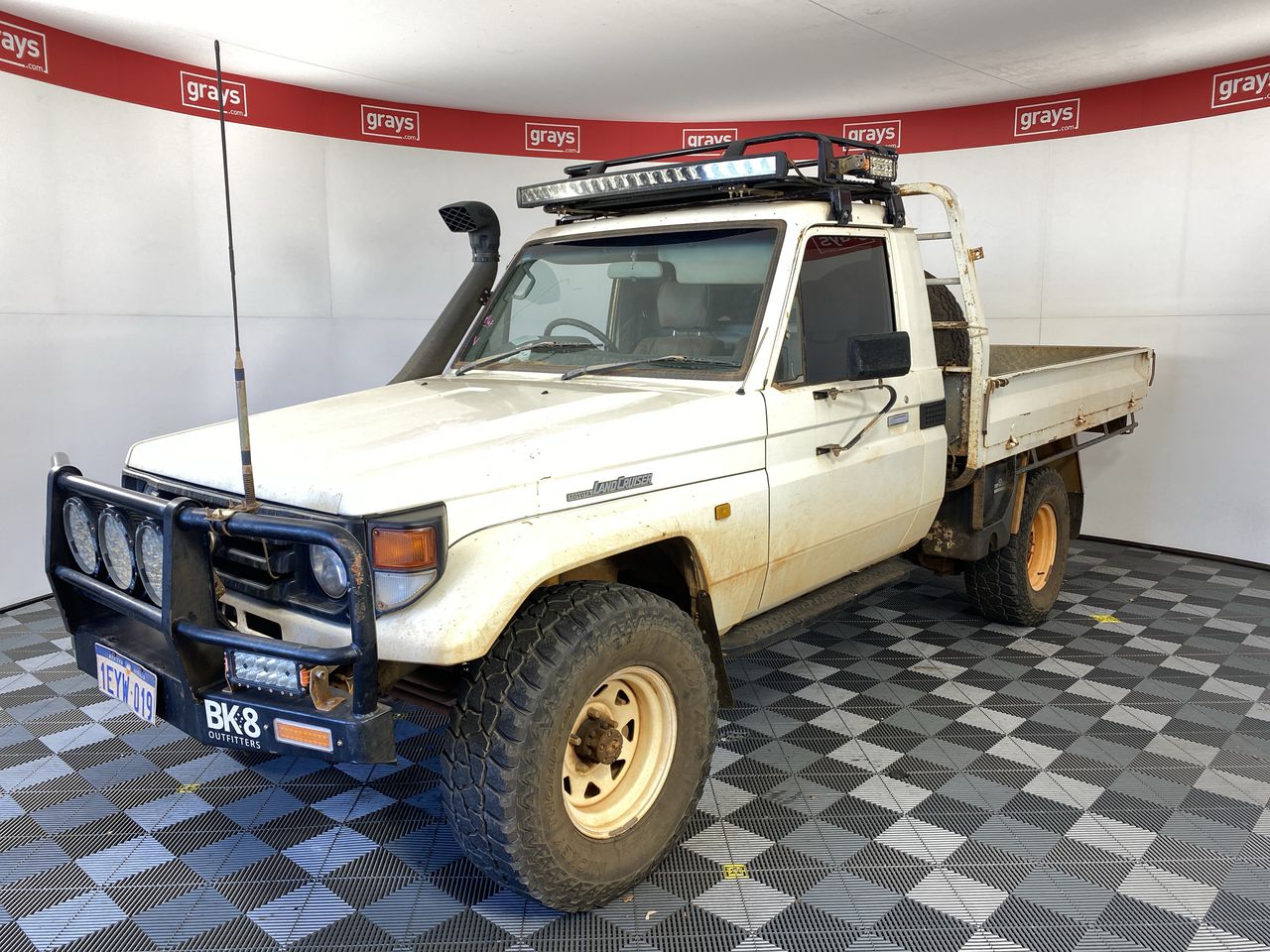 2000 Toyota Landcruiser (4x4) HZJ79R Manual Cab Chassis, 56% OFF