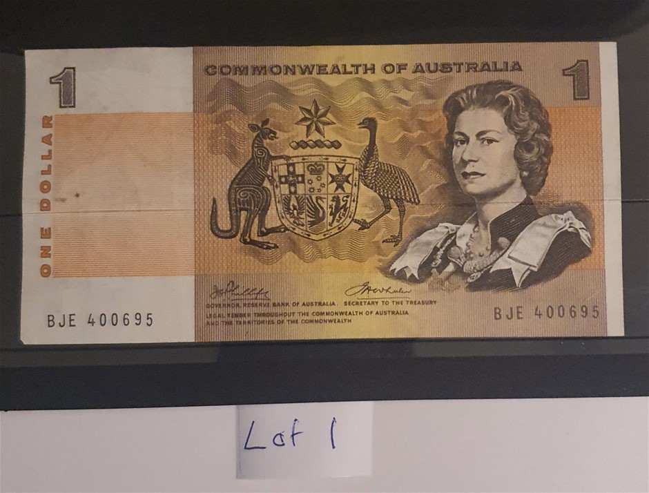 $1 Commonwealth of Australian bank note Auction (0001-7123167) | Grays ...