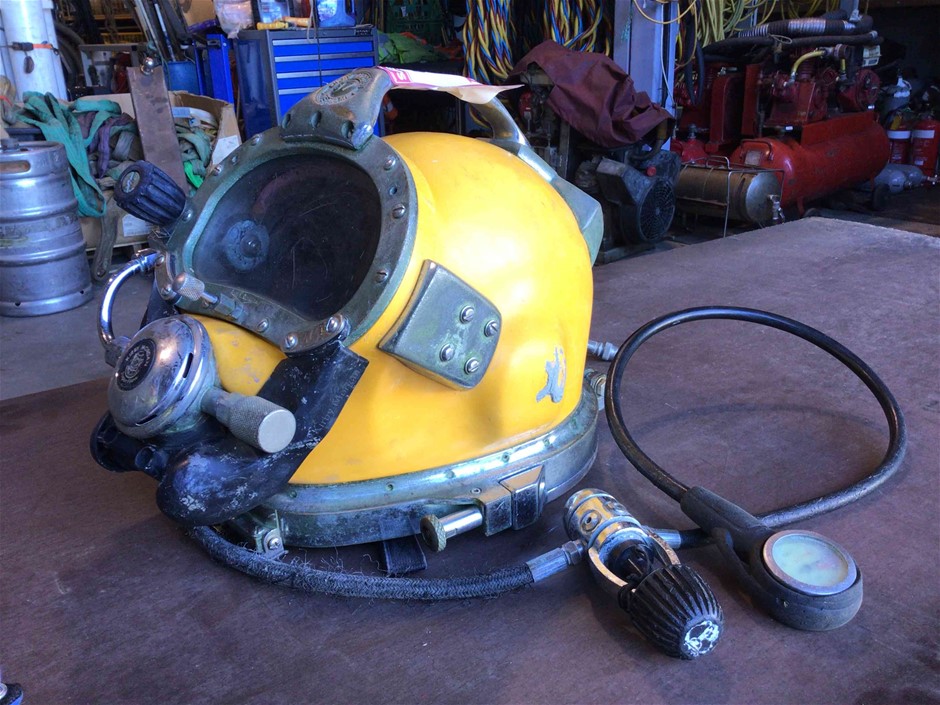 Diving helmet Kirby Morgan 37 - PS Auction - We value the future - Largest  in net auctions