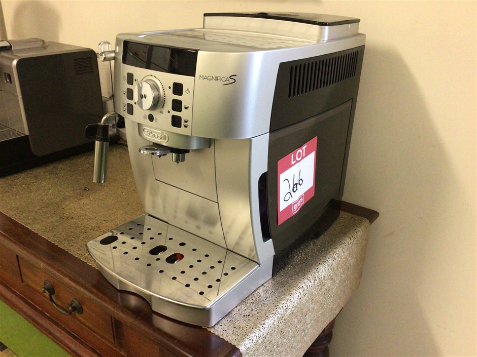Magnificas Coffee Machine Auction (02667040323) Grays Australia
