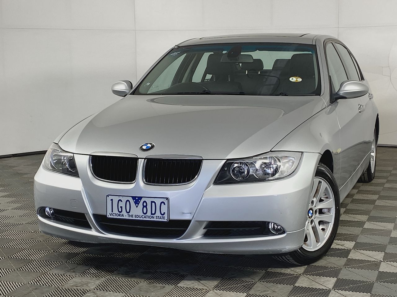 2005 BMW 320i E90 Automatic Sedan Auction (0001-20059791) | Grays Australia