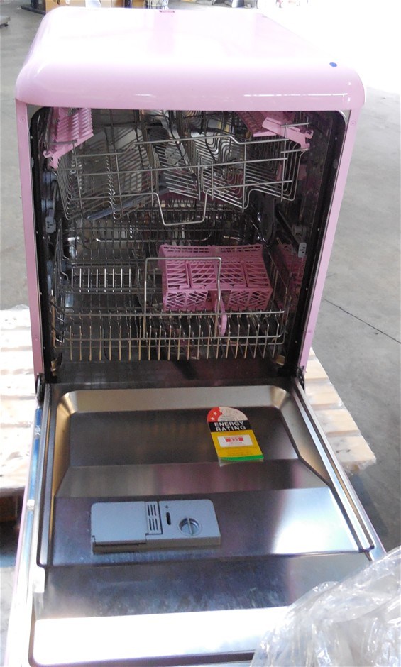 Smeg 60cm Pink Retro Dishwasher. Model BLV1P Auction