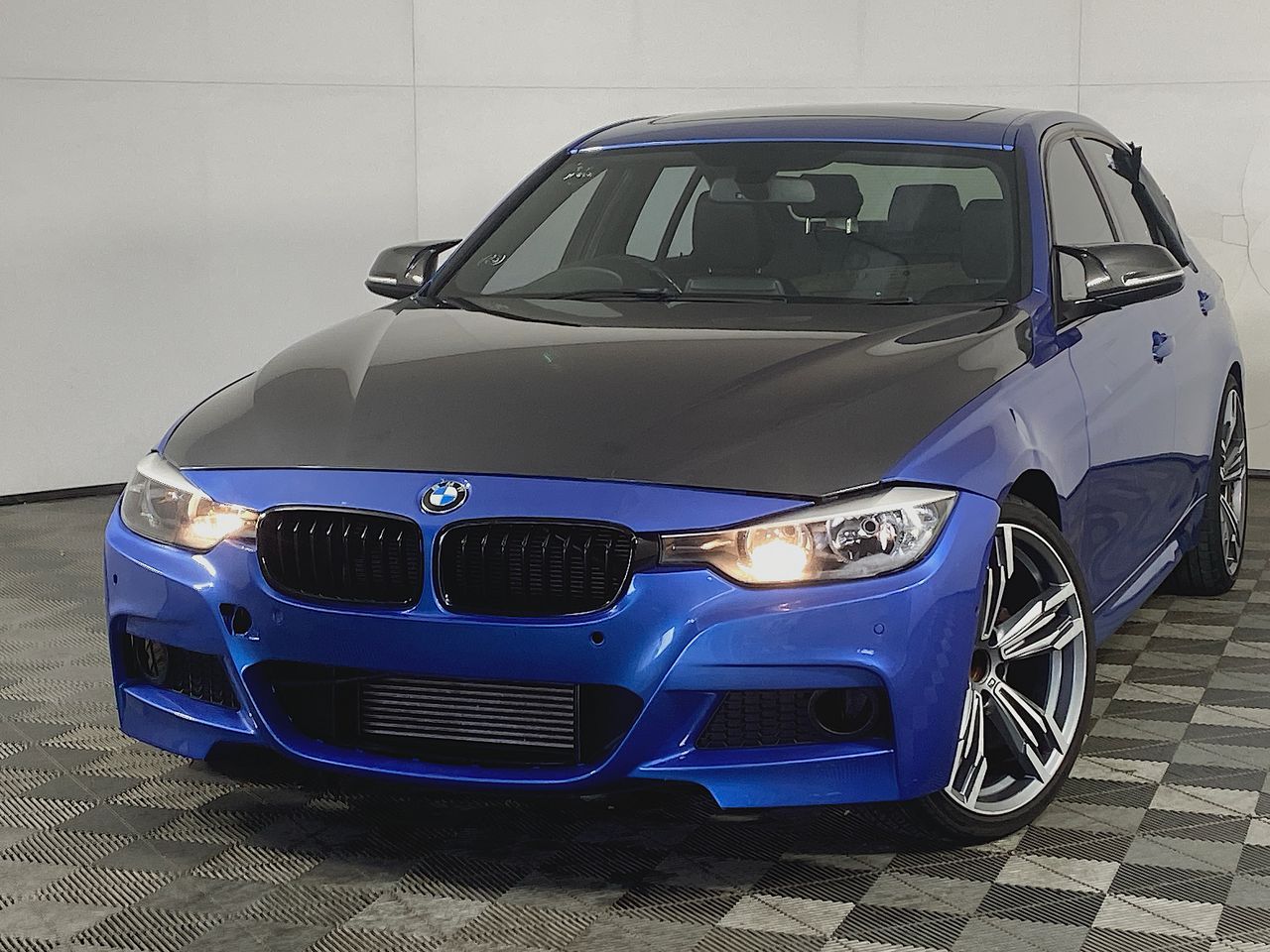 2013 BMW 3 Series 328i F30 Automatic - 8 Speed Sedan Auction (0001 ...