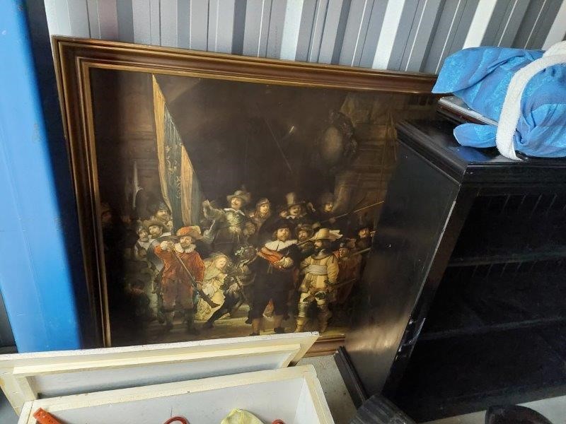 Entire contents of overdue storage including Auction (00043023178